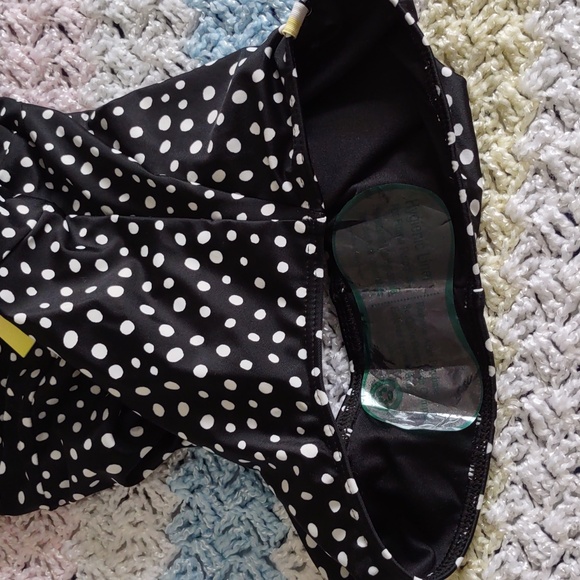 NWT Summersalt Size 2 The Ruffle Backflip Nero Dot One Piece Swimsuit - Picture 14 of 16